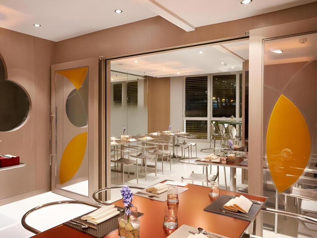 Elysion Place Hotel Causeway Bay Hong Kong Exterior photo
